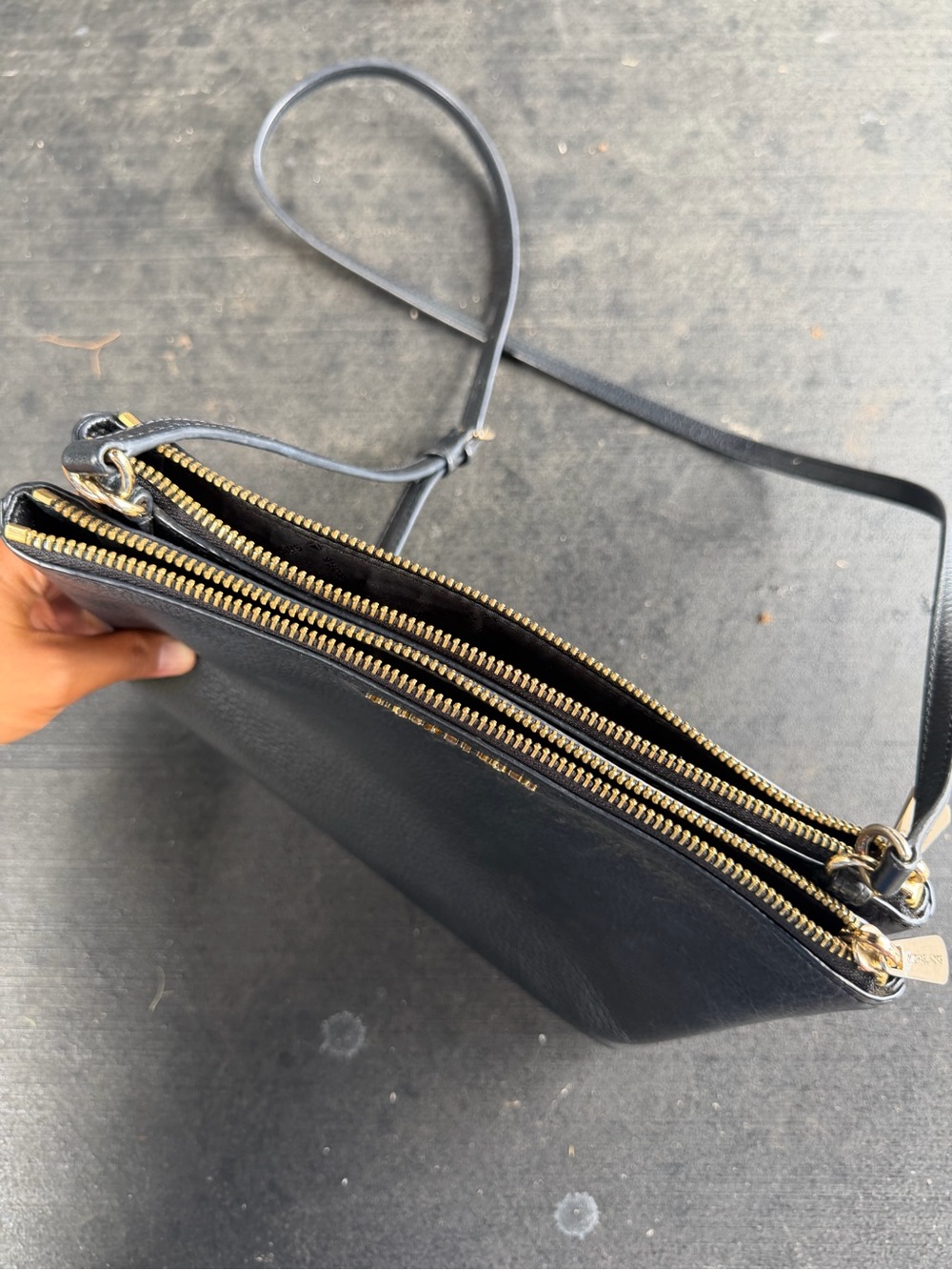 MICHAEL KORS Black Pebbled Leather Crossbody with Gold Hardware - Picture 5 of 7